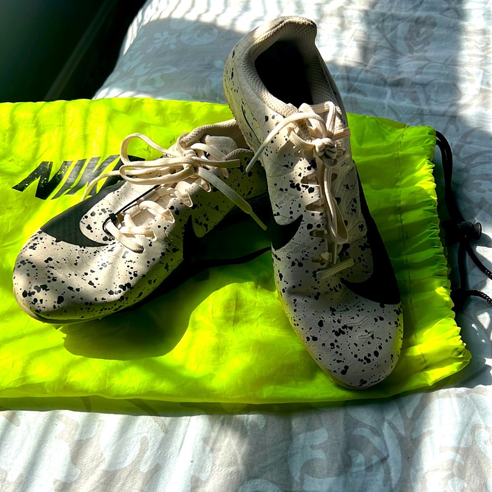 Nike Track Cleats EUC - Picture 1 of 4